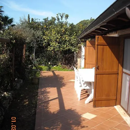 Con Giardino Vista Mare *