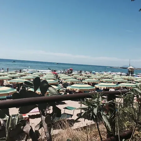 Con Giardino Vista Mare